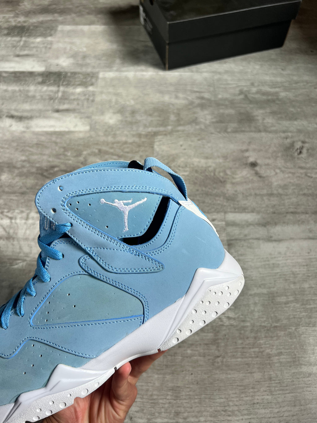 Buty Jordan 7 Retro Pantone