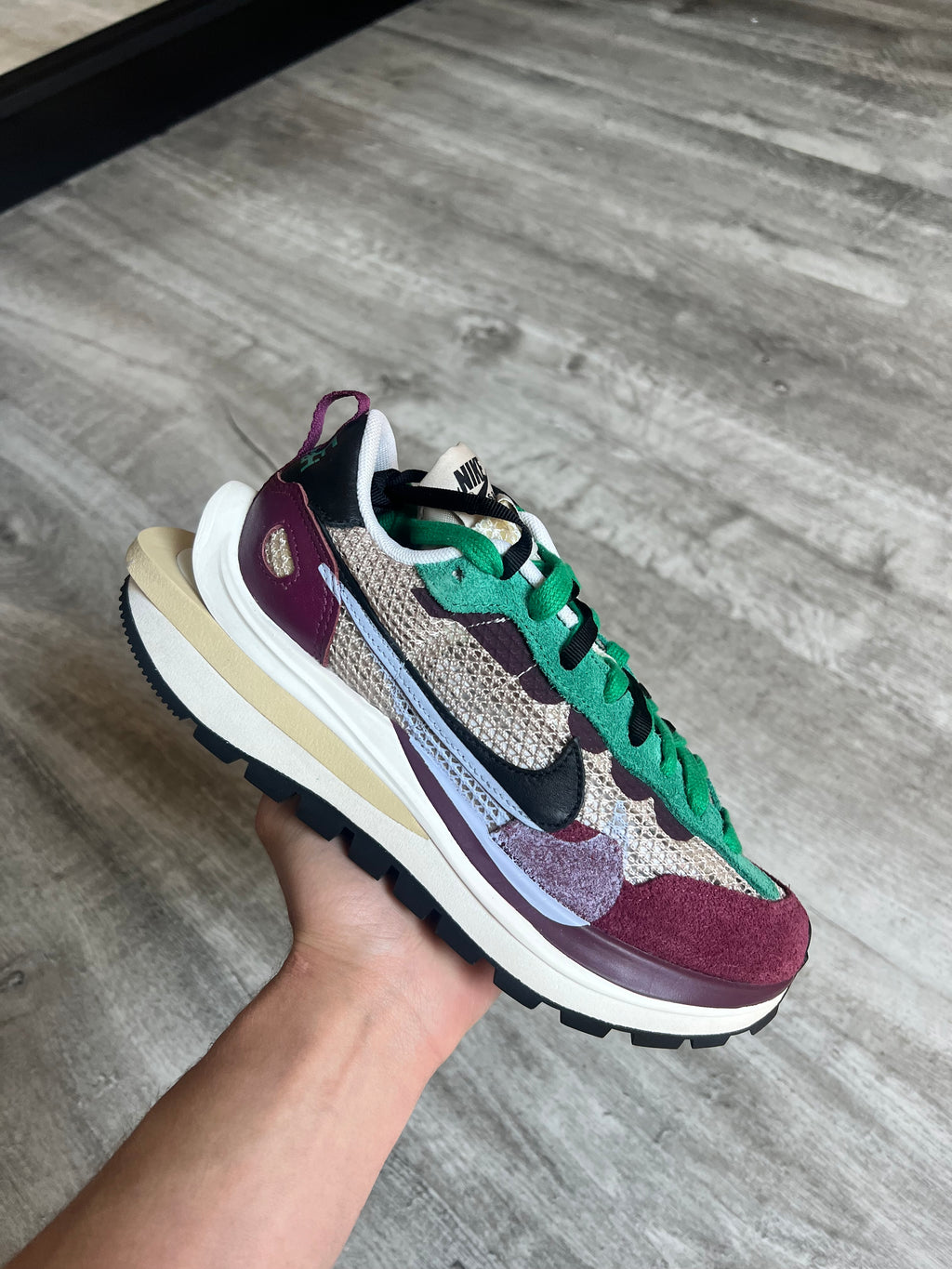 Buty Nike Sacai Vaporwaffle Villain Red Neptune Green