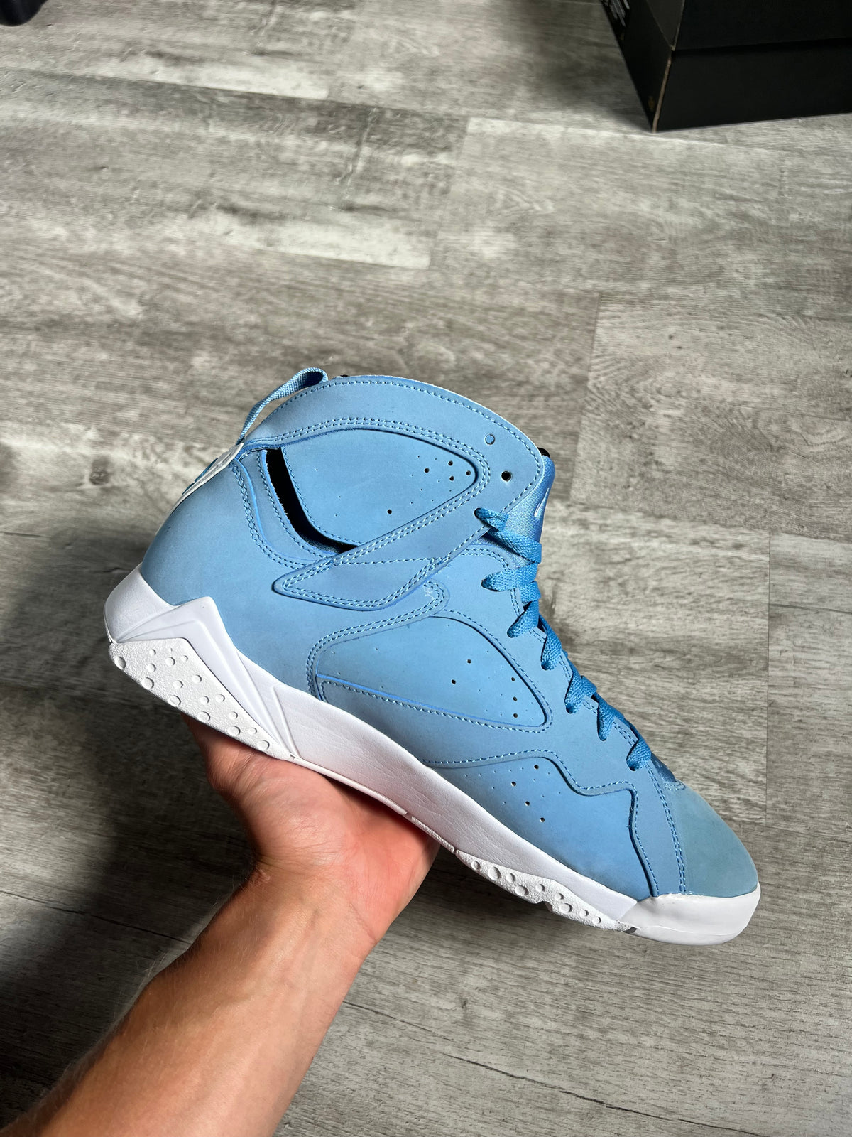 Buty Jordan 7 Retro Pantone