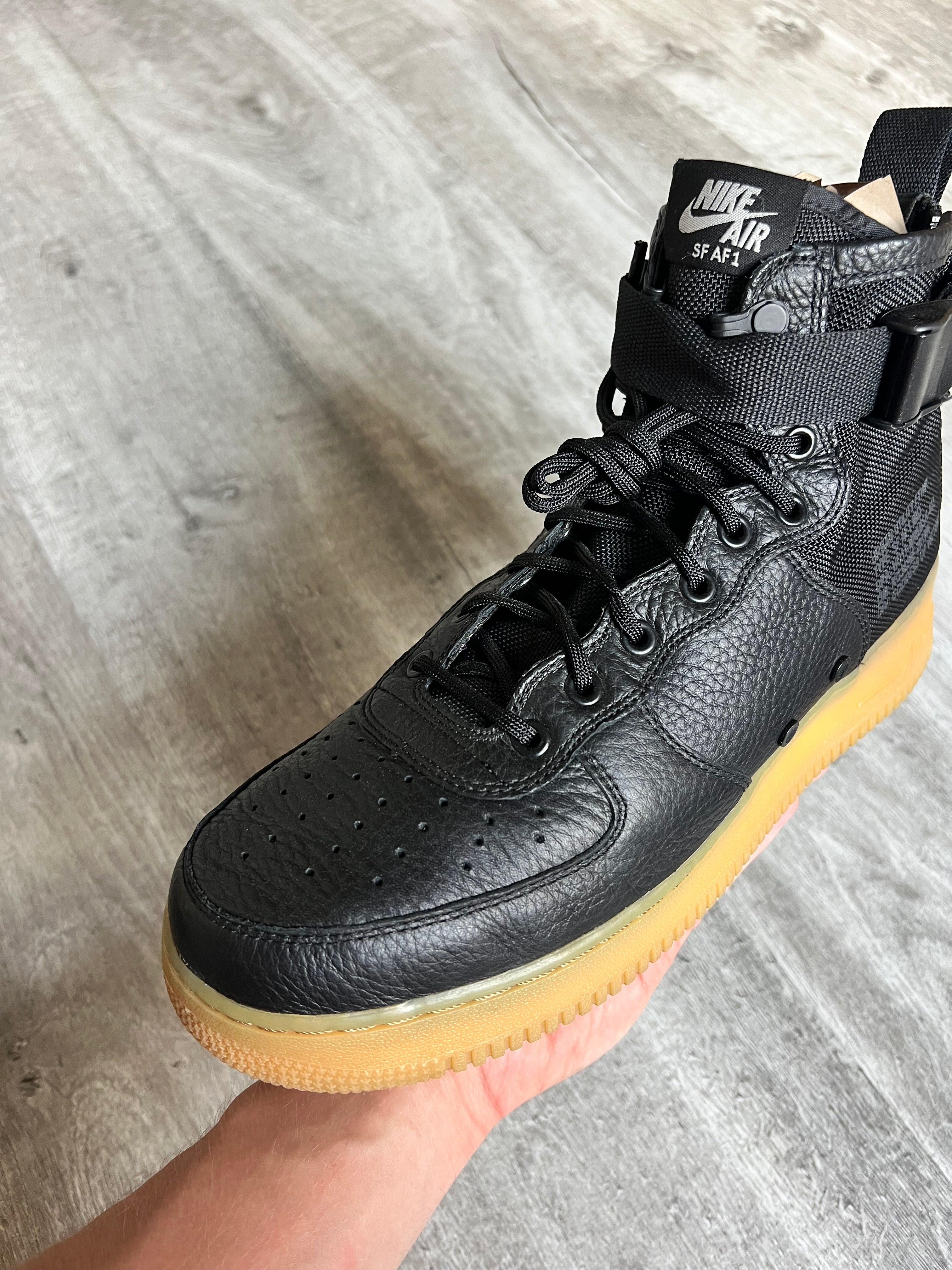 Buty Nike SF Air Force 1 Mid Black Gum