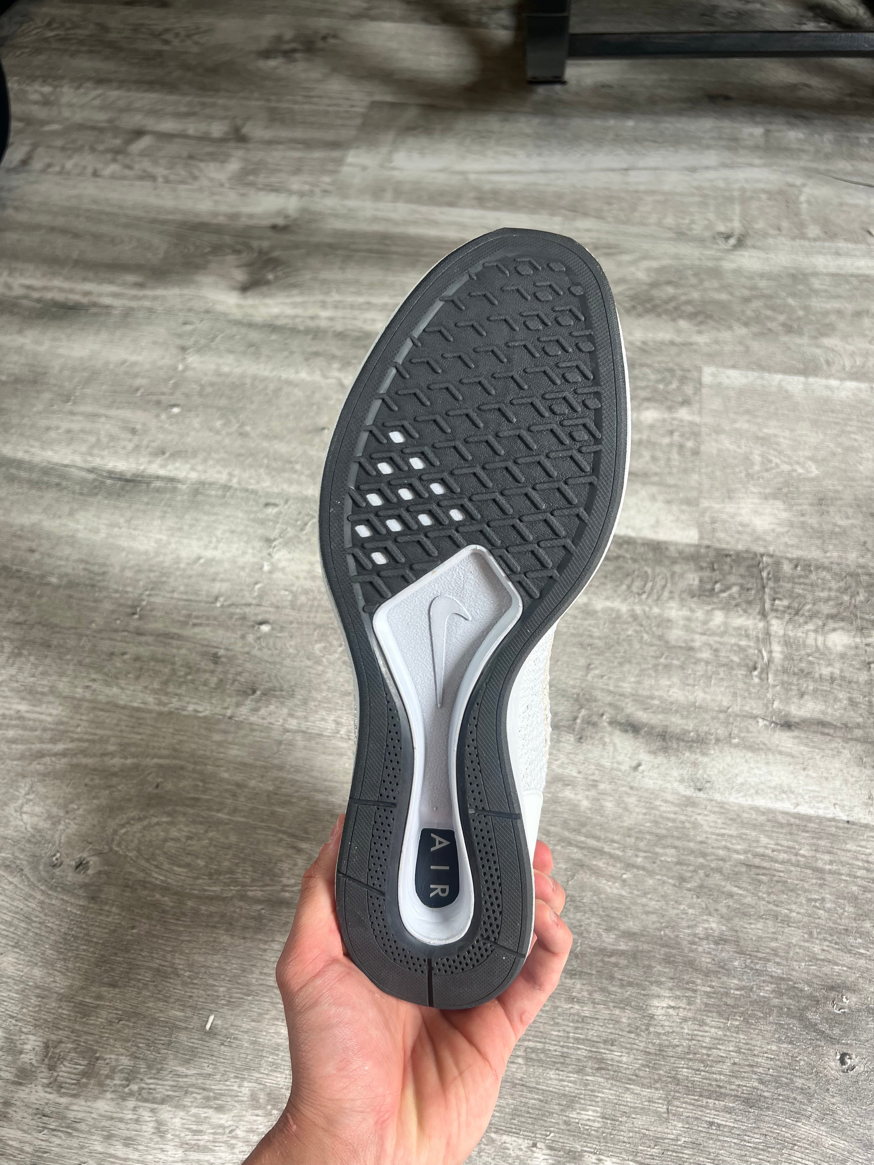 Buty Nike Air Zoom Mariah Flyknit Racer Grey