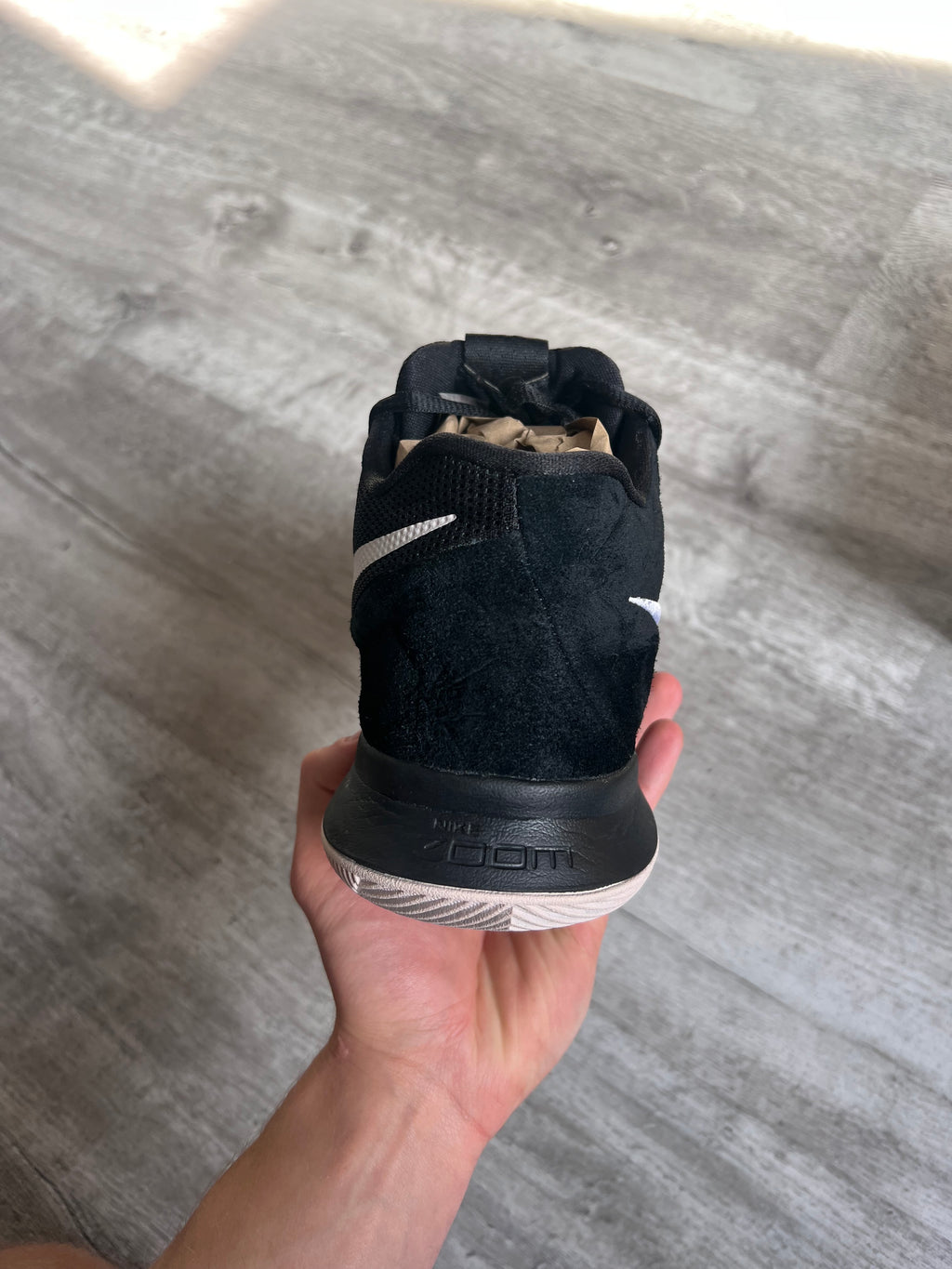 Buty Nike Kyrie 3 Black Suede