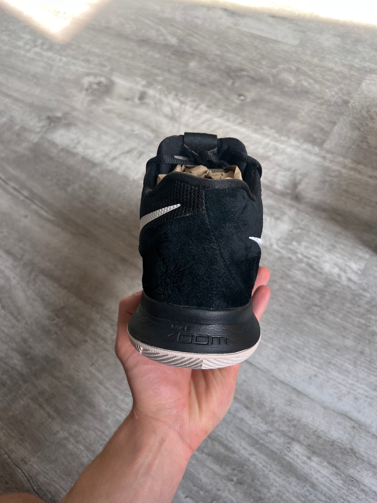 Buty Nike Kyrie 3 Black Suede