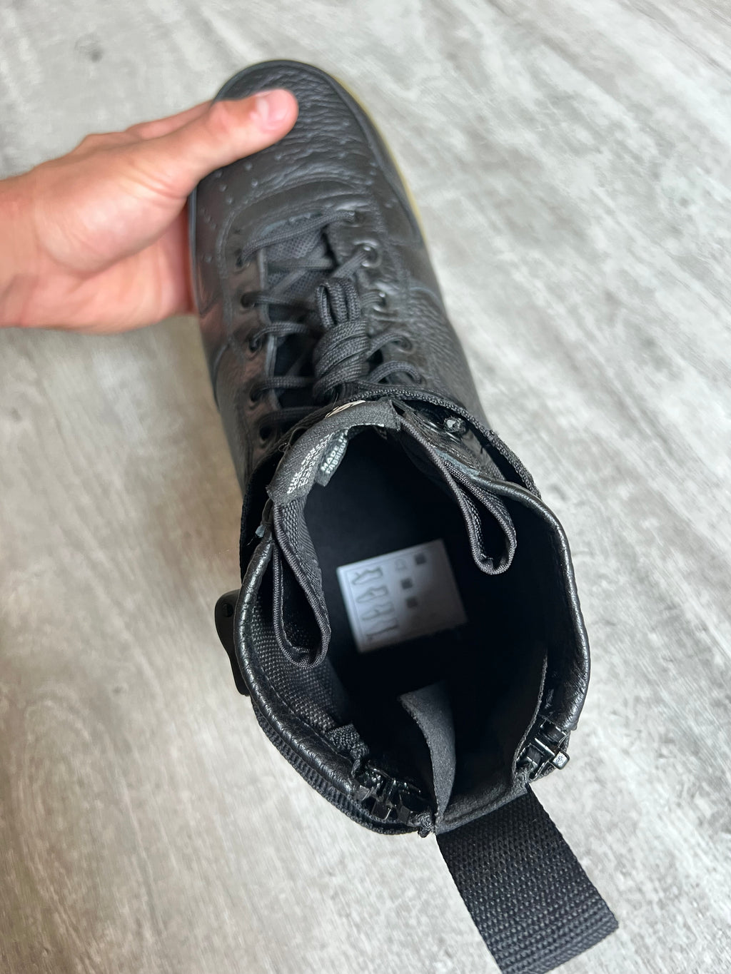 Buty Nike SF Air Force 1 Mid Black Gum