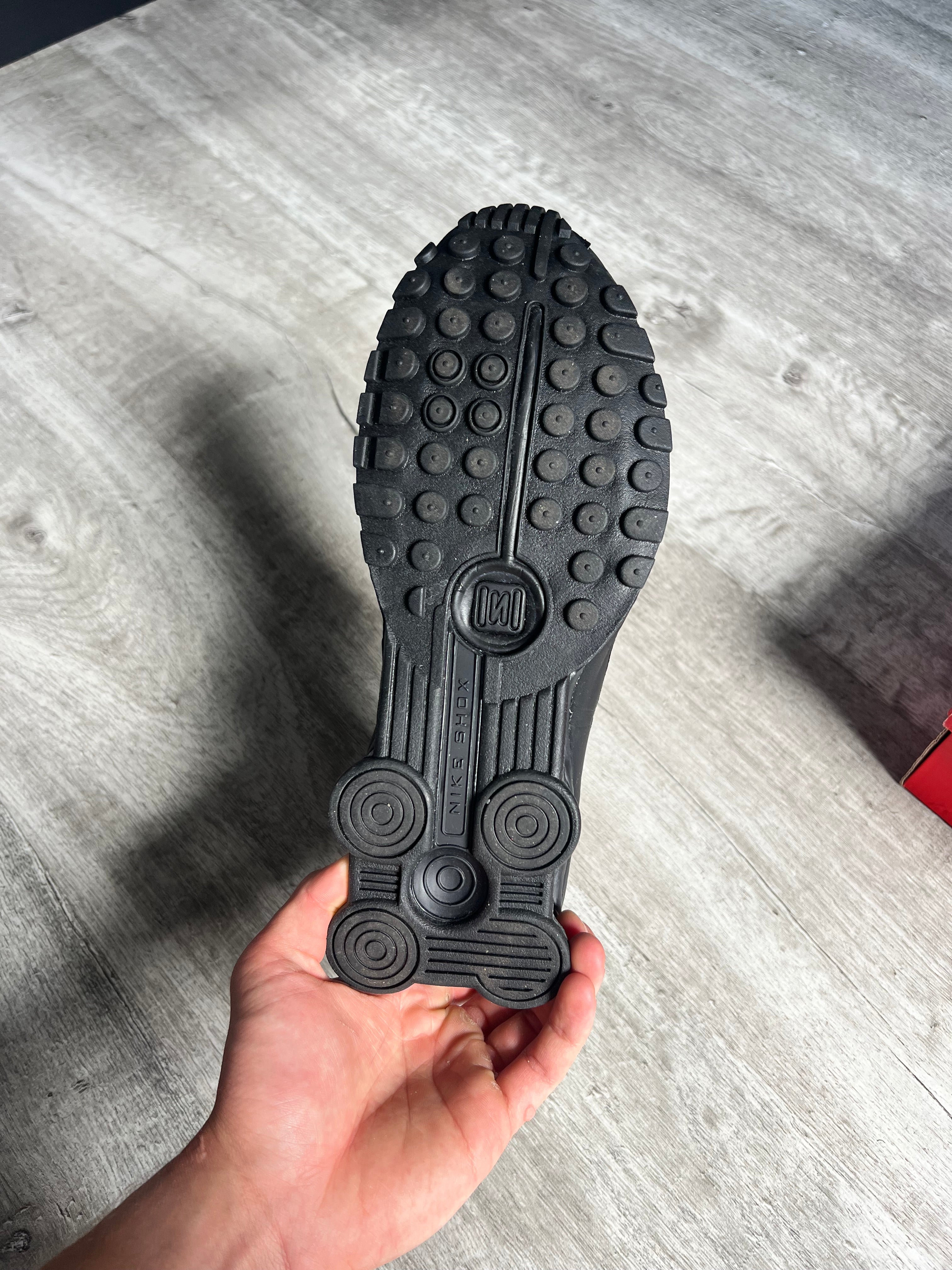 Buty Nike Shox R4 Triple Black Matte