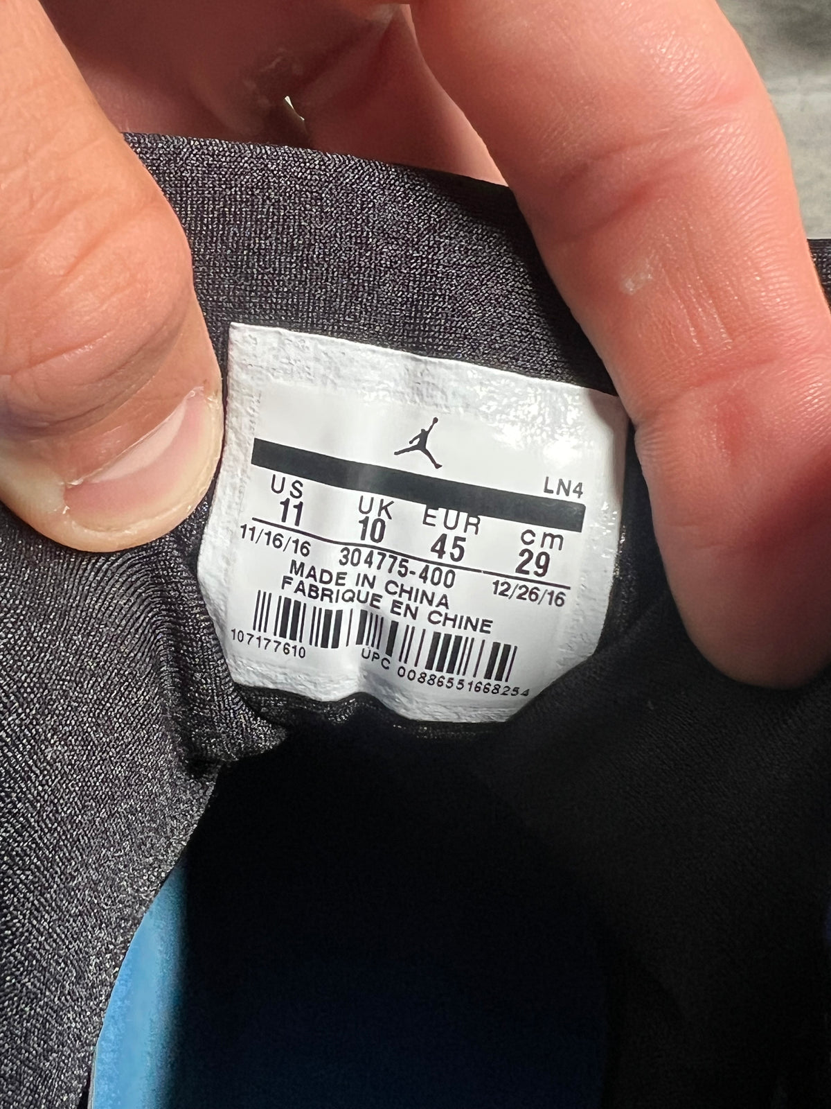 Buty Jordan 7 Retro Pantone