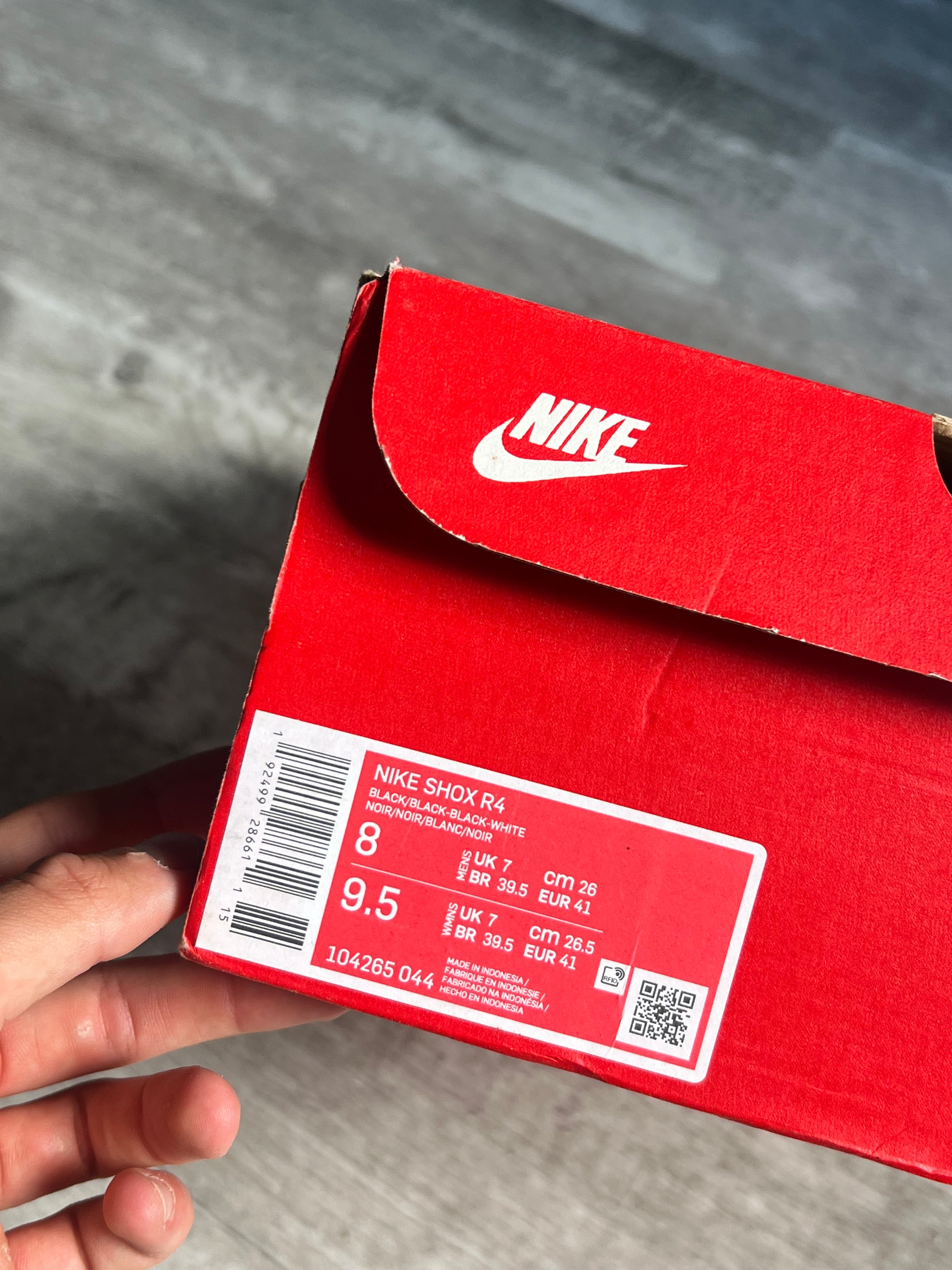 Buty Nike Shox R4 Triple Black Matte
