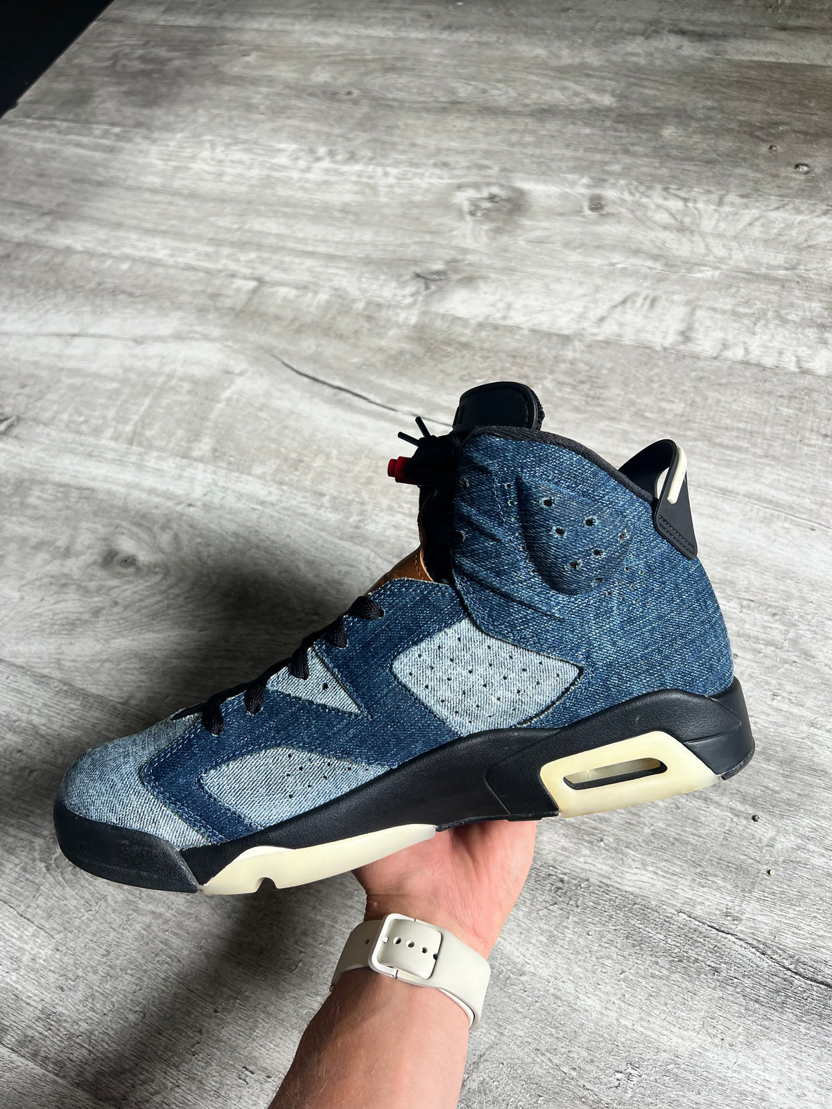 Buty Jordan 6 Retro Washed Denim