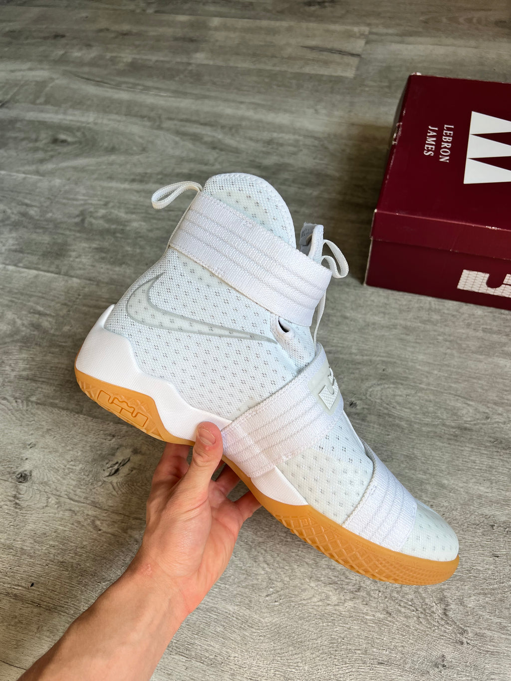 Buty Nike Lebron Zoom Soldier 10 Strive For Greatness