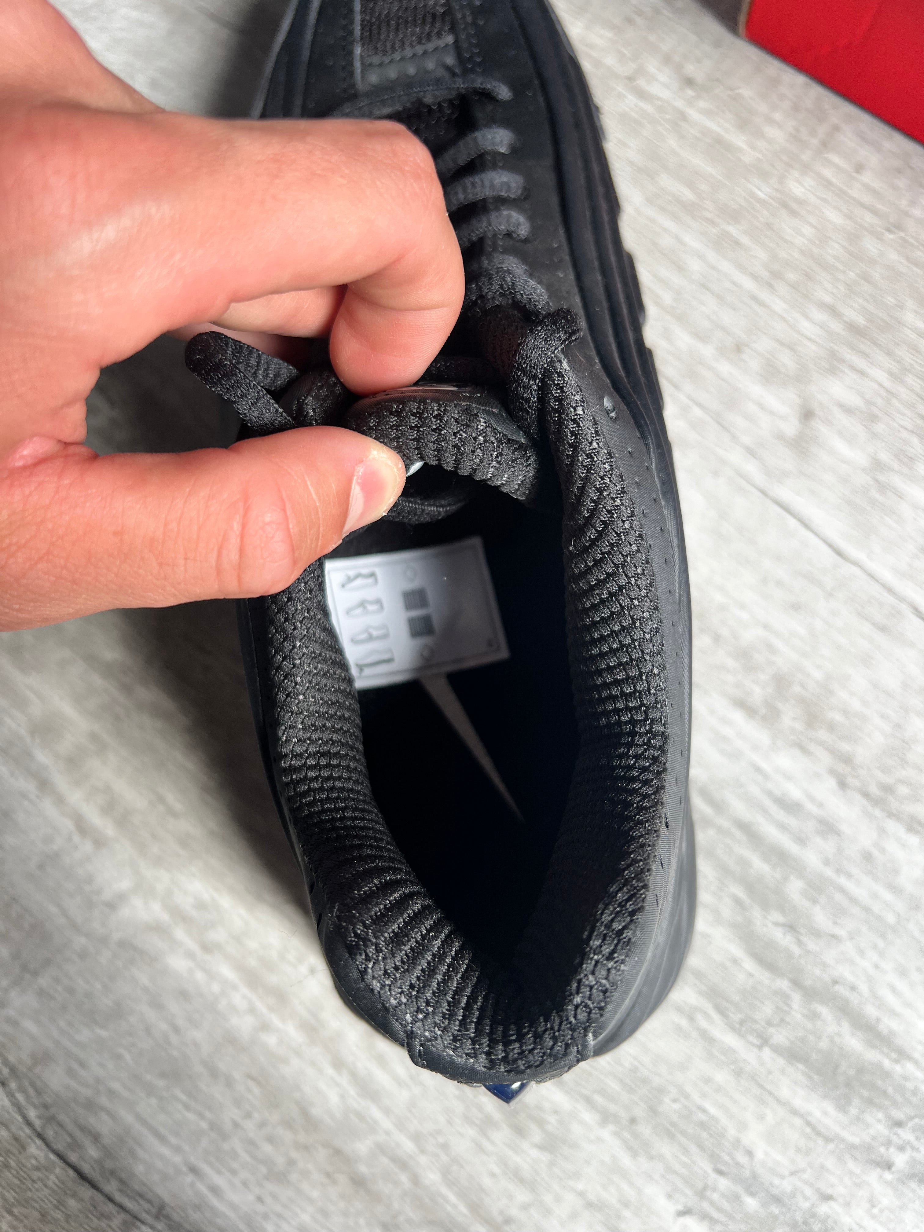 Buty Nike Shox R4 Triple Black Matte