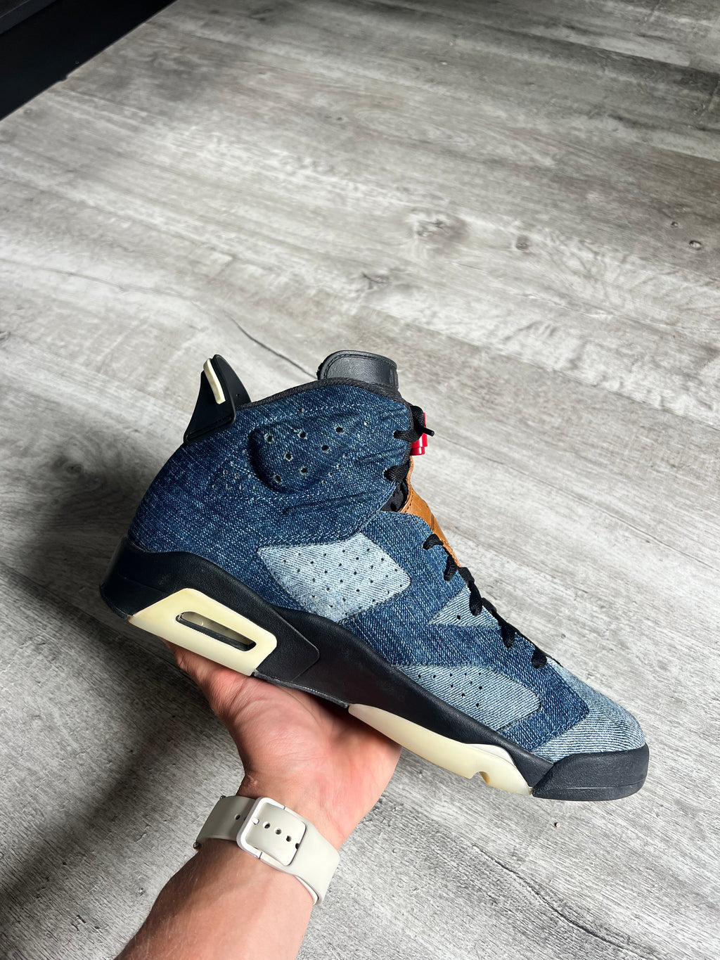 Buty Jordan 6 Retro Washed Denim