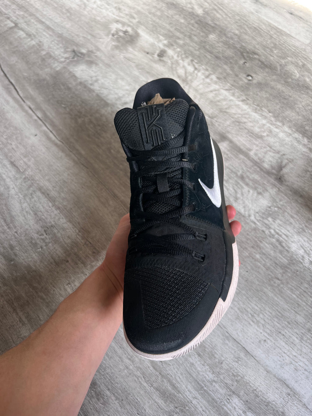 Buty Nike Kyrie 3 Black Suede