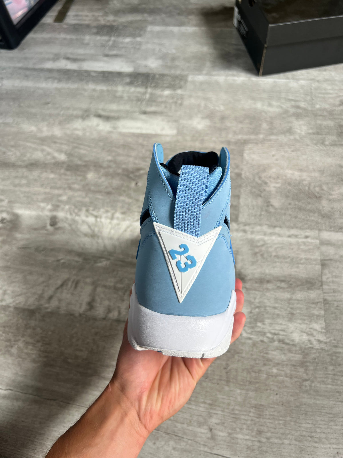 Buty Jordan 7 Retro Pantone