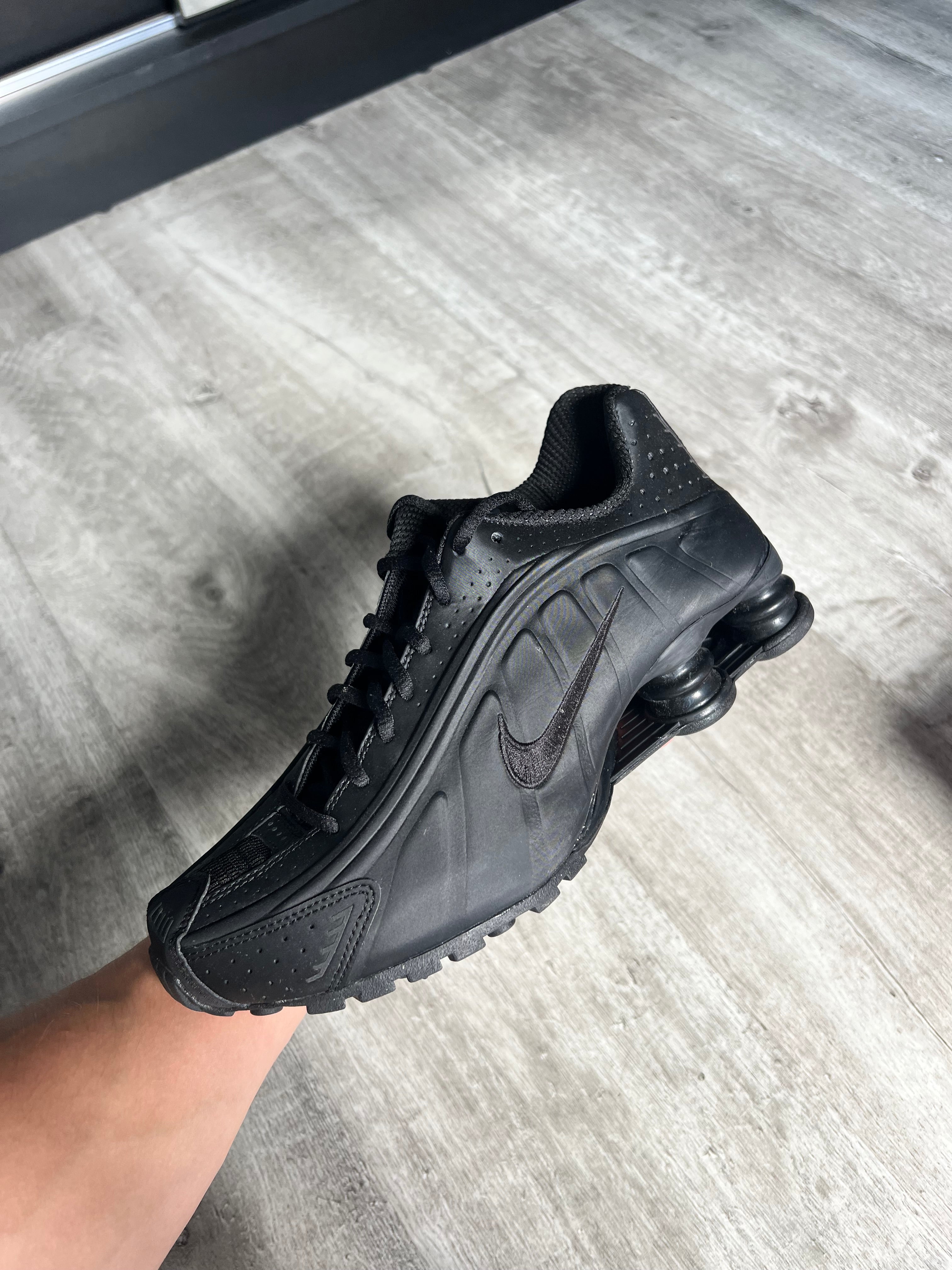 Buty Nike Shox R4 Triple Black Matte