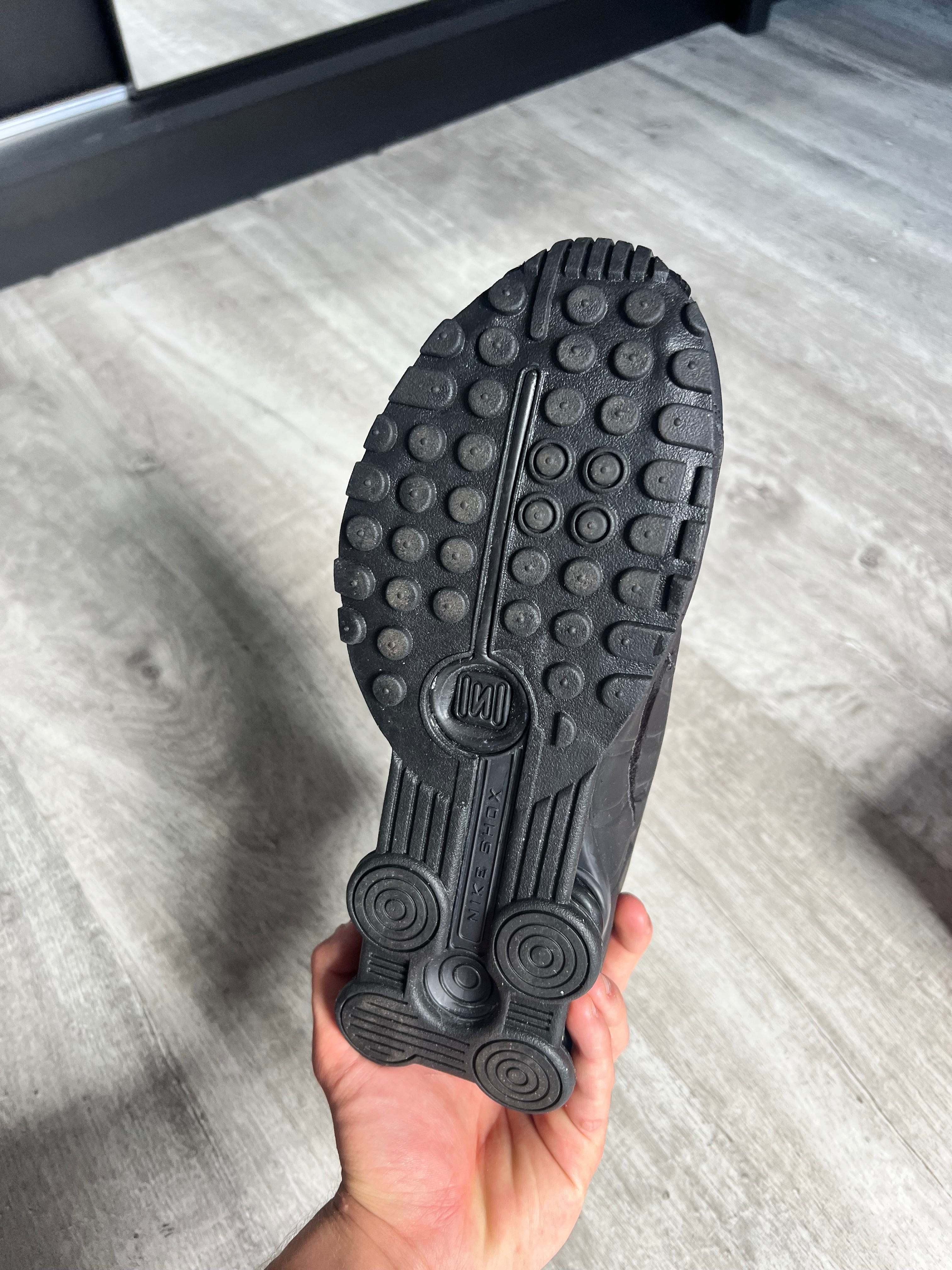 Buty Nike Shox R4 Triple Black Matte