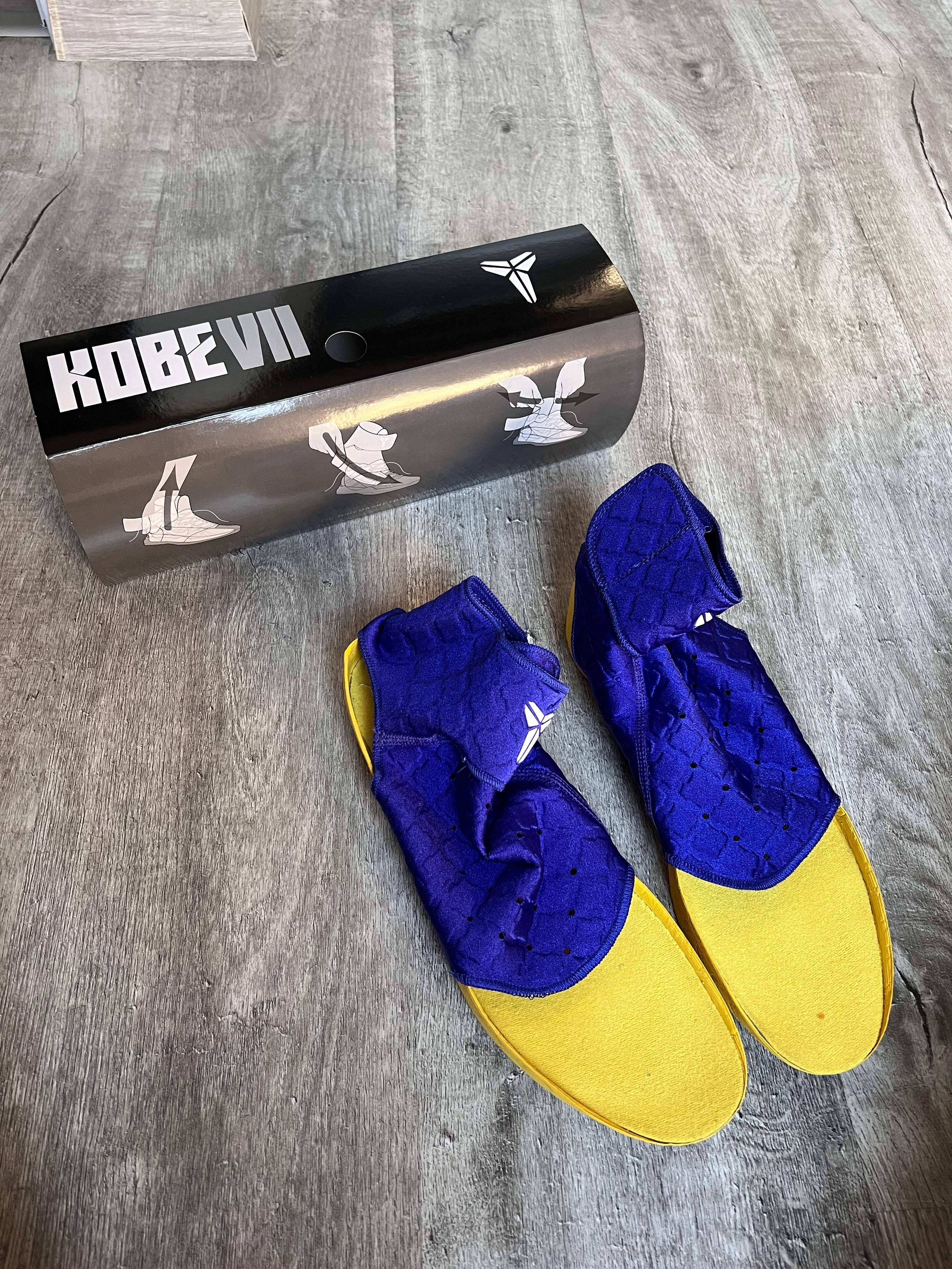 Buty Nike Kobe 7 Supreme Concord
