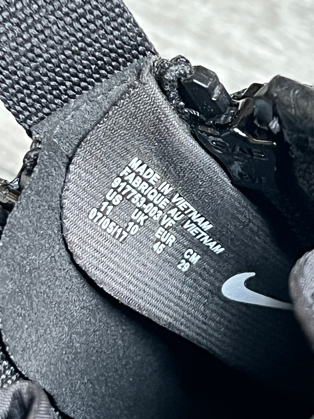 Buty Nike SF Air Force 1 Mid Black Gum
