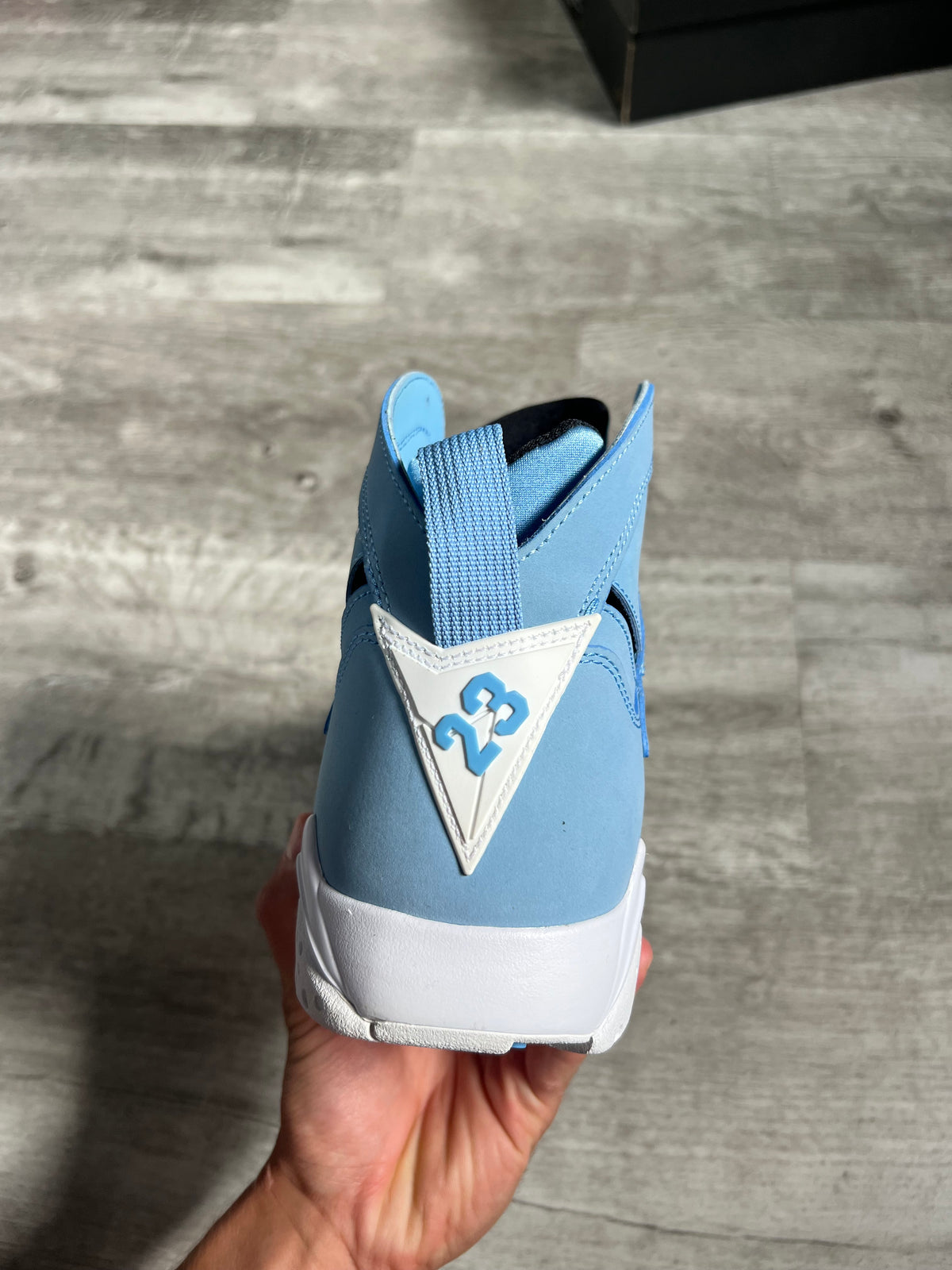 Buty Jordan 7 Retro Pantone