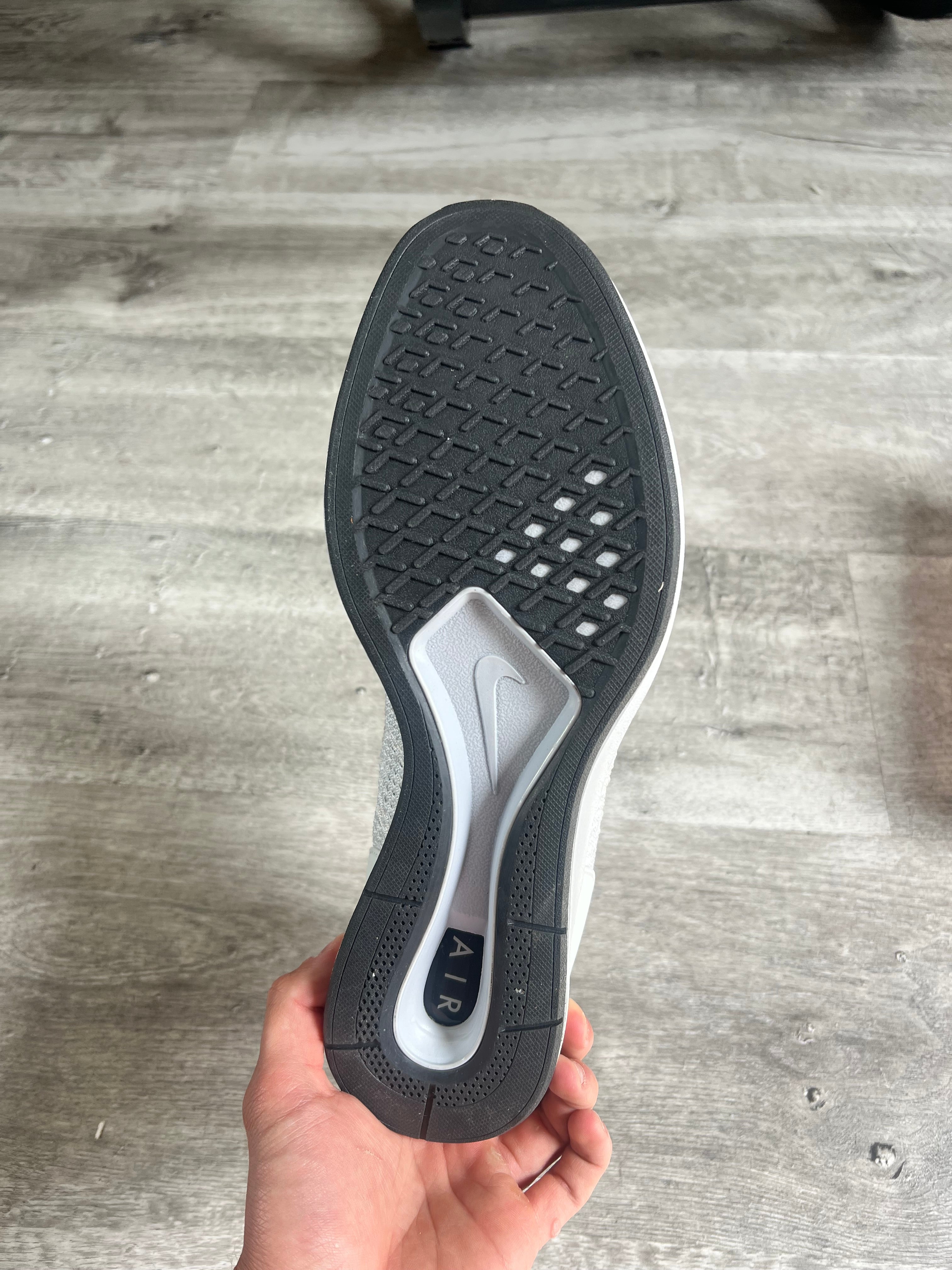 Buty Nike Air Zoom Mariah Flyknit Racer Grey