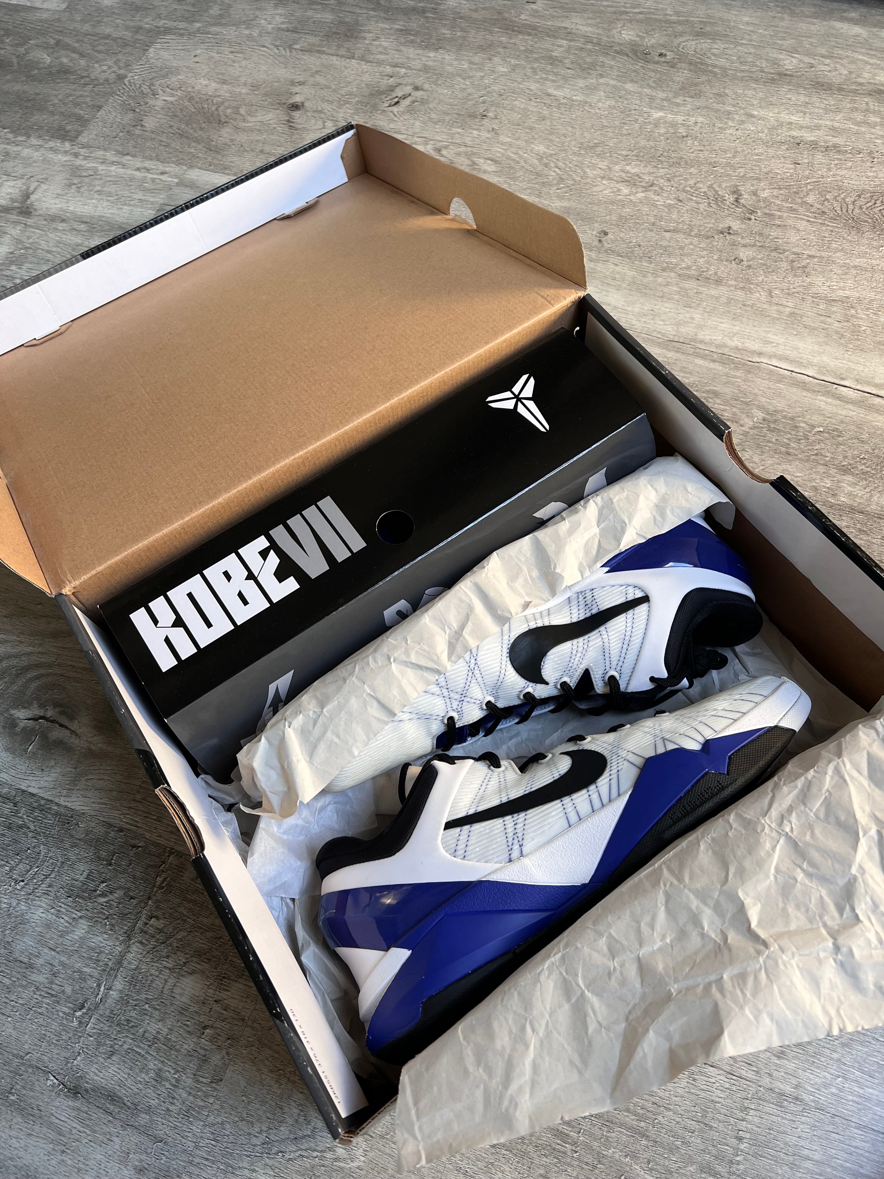 Buty Nike Kobe 7 Supreme Concord